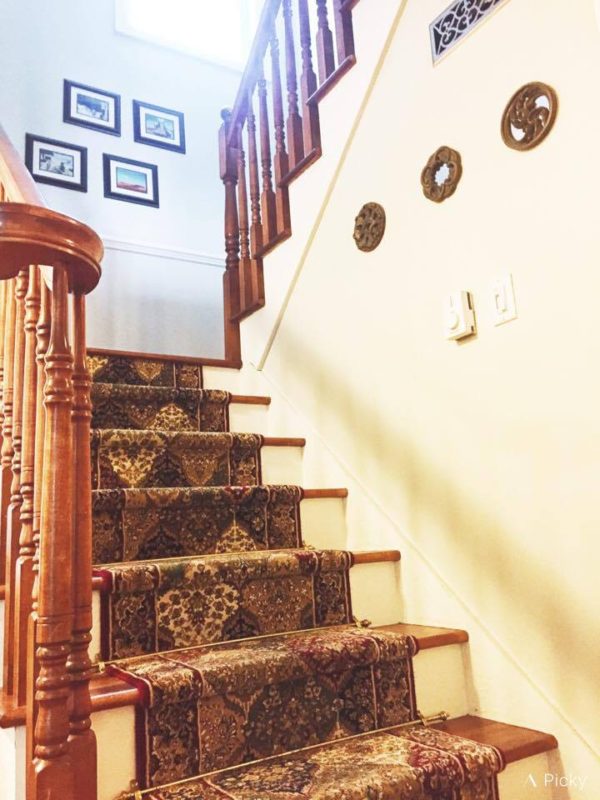 Minimalist stairs -- thethreeyearexperiment.com