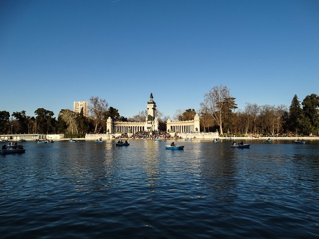 Buen Retiro Park Madrid--www.thethreeyearexperiment.com