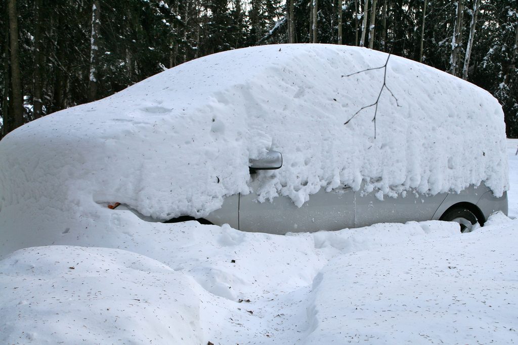 Prius Snowed in--www.thethreeyearexperiment.com